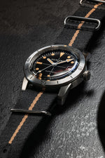 Carregue a imagem no visualizador da Galeria, Relógio Glycine GL0501 Sea Kraken Unissex 39mm
