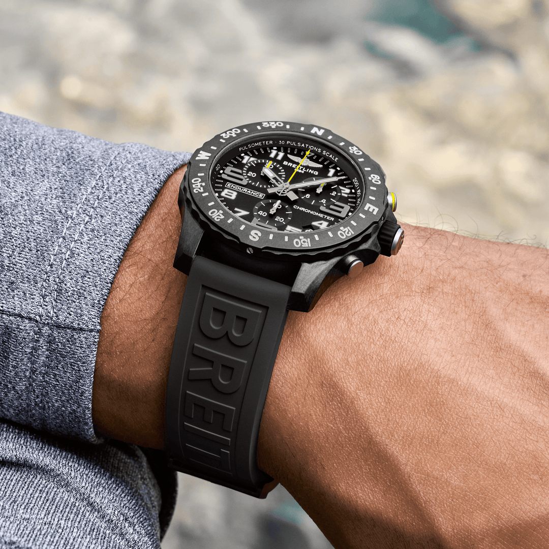 Relógio Breitling Endurance Pro X82310E51B1S1 - Quartzo - 44mm